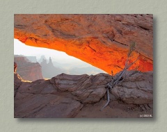 Mesa Arch at Sunrise - Thumbnail Image